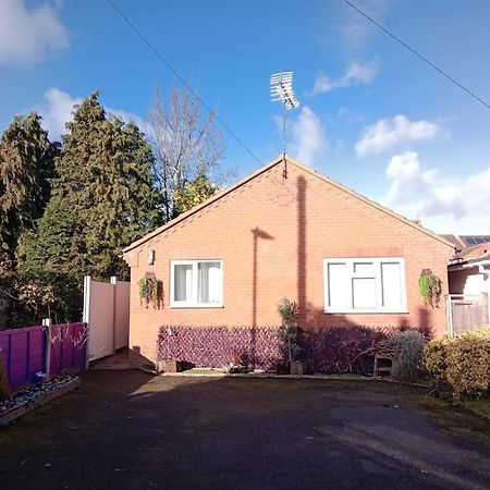 Cosy Bungalow In A Handy Location Market Harborough Dış mekan fotoğraf